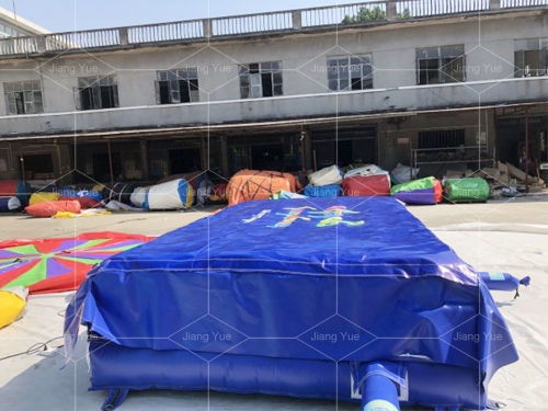 High Quality Inflatable Airbag for Outdoor Games Giant Inflatable Air Bag Jump