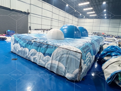 Commercial Grade Durable Trampoline Air Bag Jumping With Boudler Ball